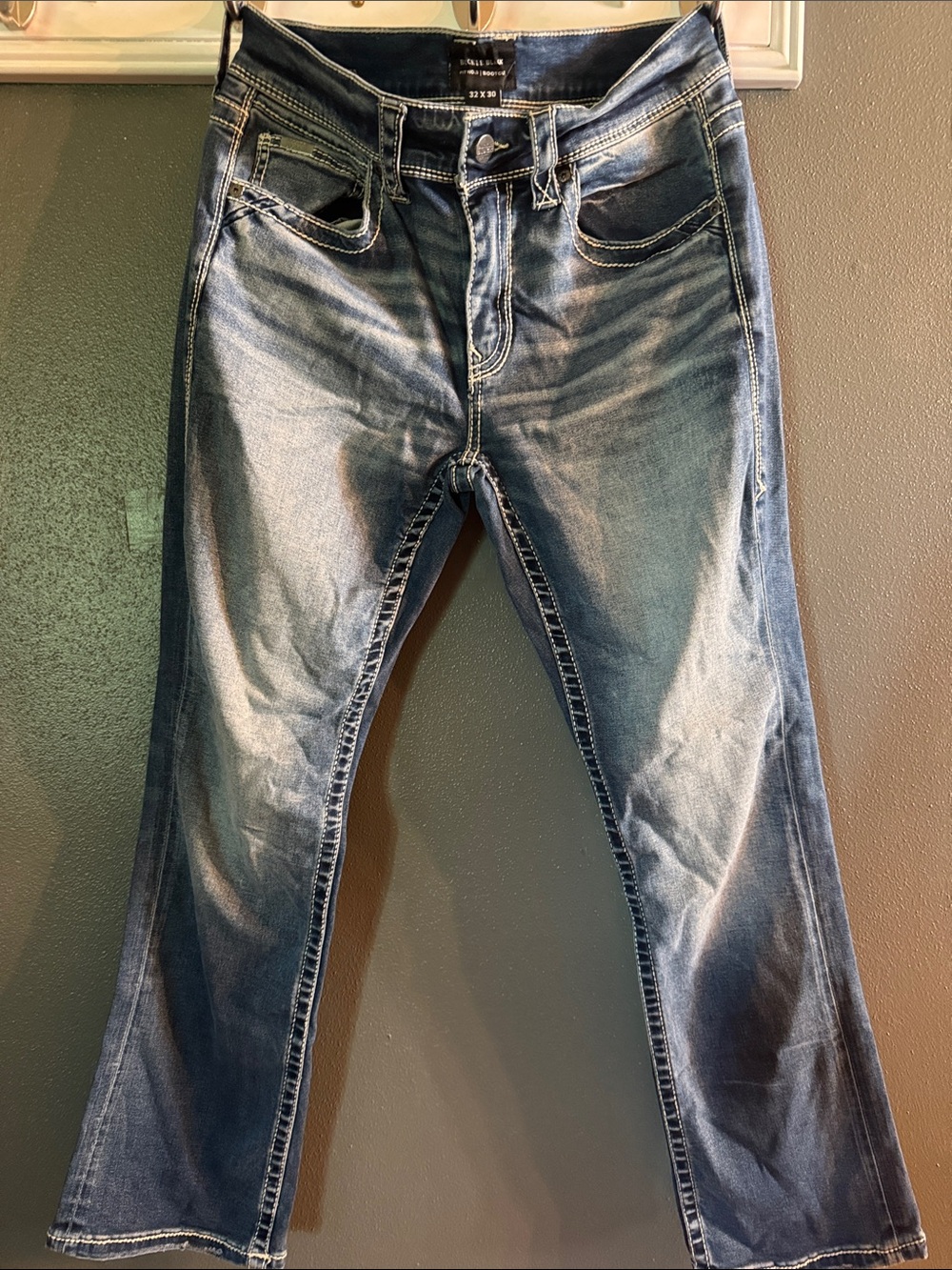 Men’s Buckle Black Bootcut Jeans 32X30